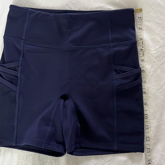 Fabletics Motion365 Biker Shorts - Picture 5 of 8